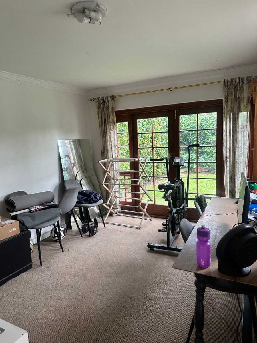 To Let 3 Bedroom Property for Rent in Wynberg Upper Western Cape